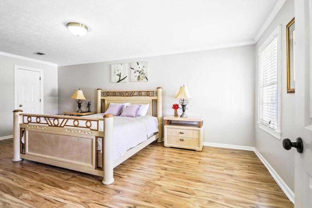 Lovely 5Bed, 3-Fullbath ! 5Min To Free Way I-85 Lawrenceville Exterior photo