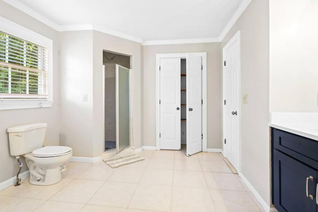 Lovely 5Bed, 3-Fullbath ! 5Min To Free Way I-85 Lawrenceville Exterior photo